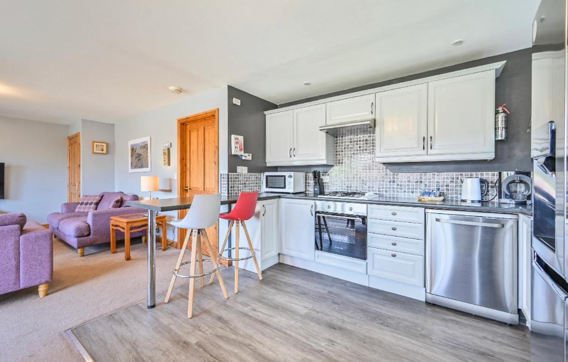 3 Bed Lodge With Ev Point Truro Bagian luar foto