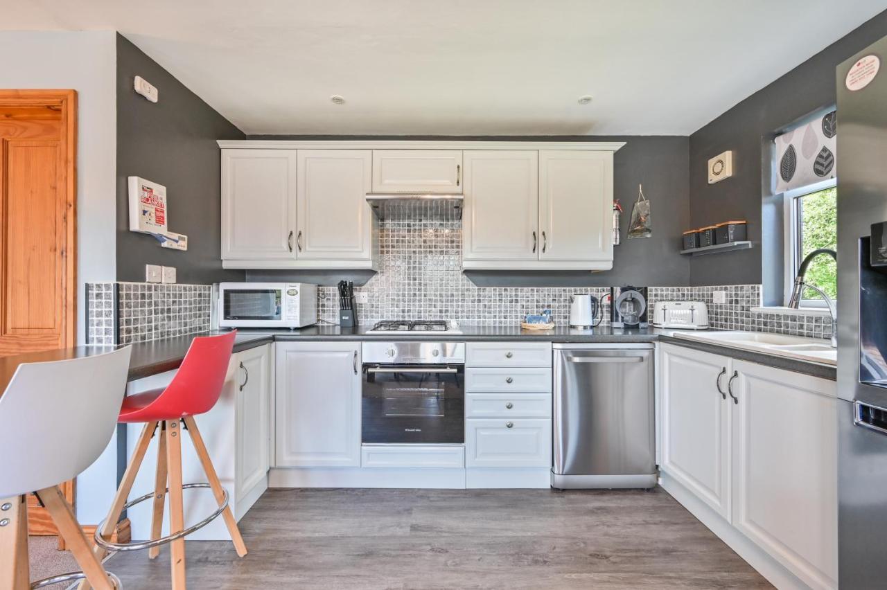 3 Bed Lodge With Ev Point Truro Bagian luar foto